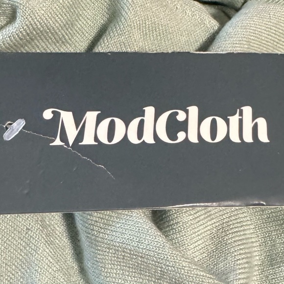 New ModCloth Women’s Short Sleeve Pale Green Soft Sweater Size Large Round Neck - Picture 8 of 15